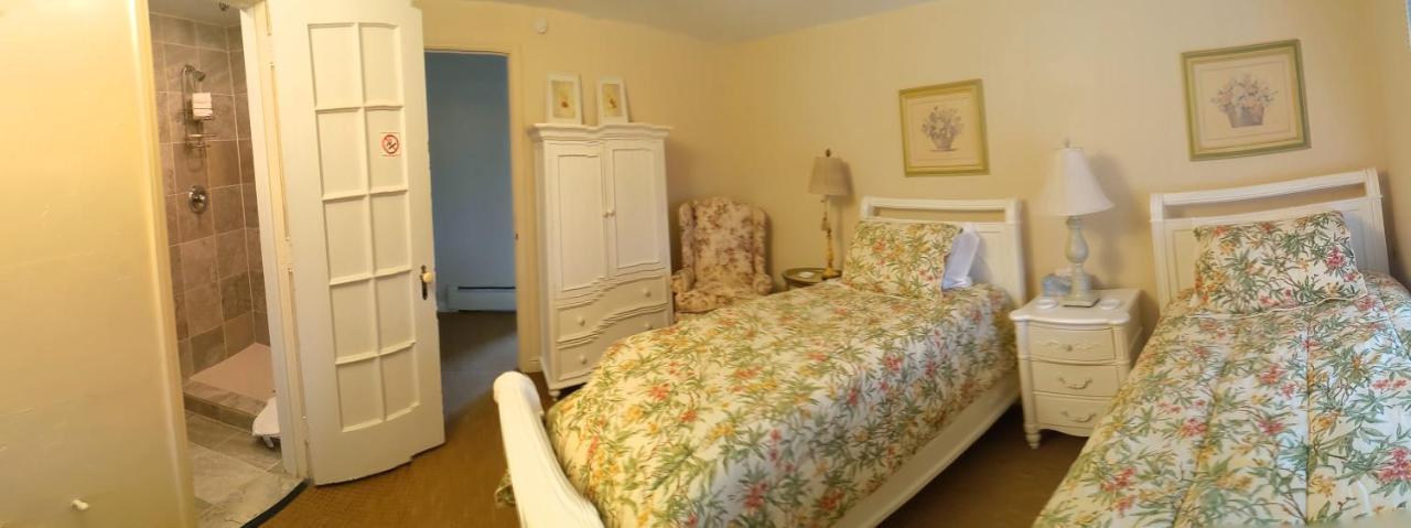 The Oaks B&B Hotel And Spiritual Center Jamestown Eksteriør bilde
